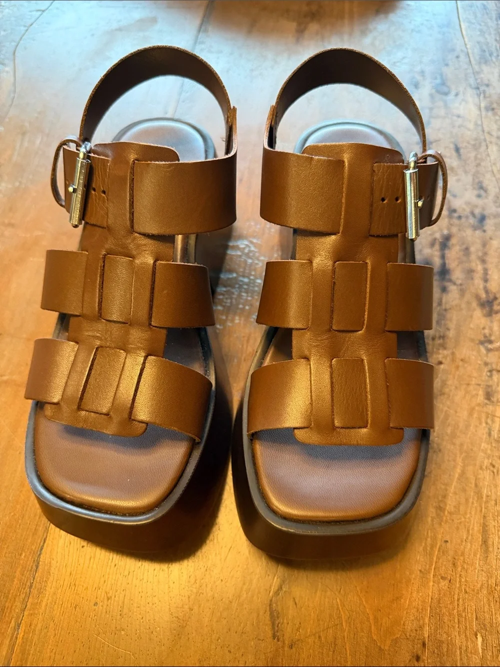 Candie’s chocolate Leather Laura Platform Sandal size 7/37